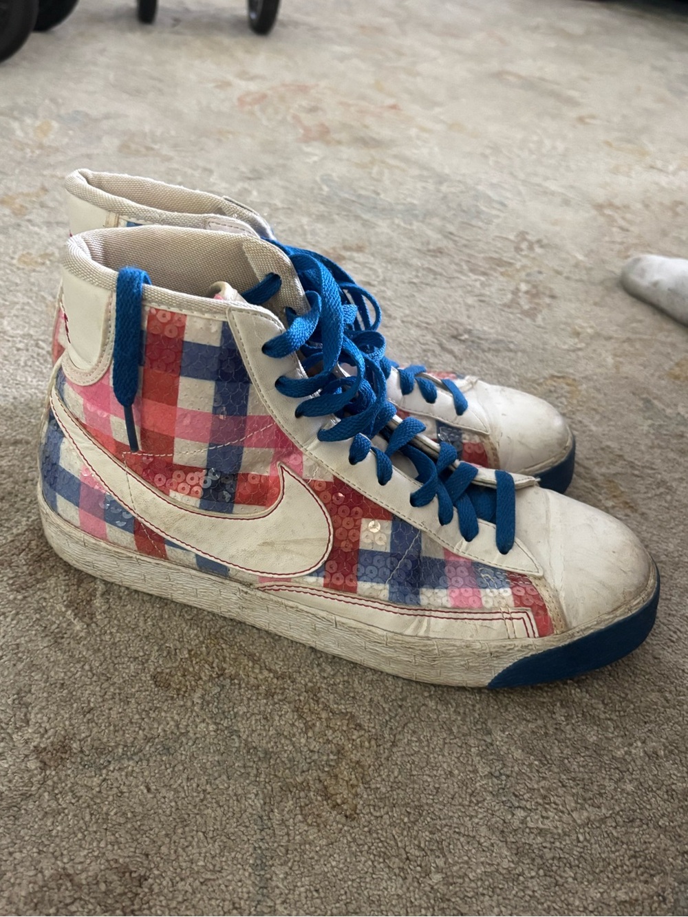Vintage Nike Women’s Size 9 Swoosh Plaid Blazers